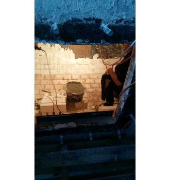Демонтаж и футеровка стенок и люков глазурных мельниц - фото №1 процесса работы